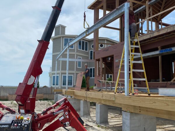 UNIC URW-295 Spydercrane photo