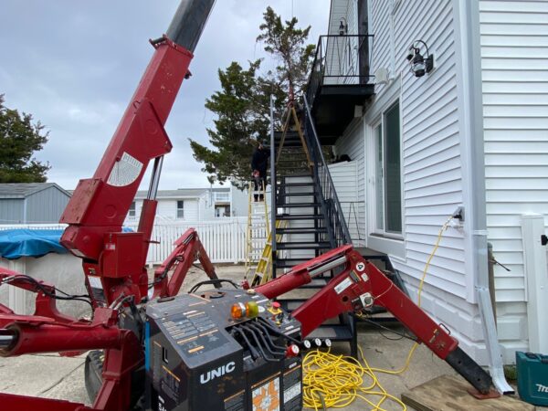 UNIC URW-295 Spydercrane photo