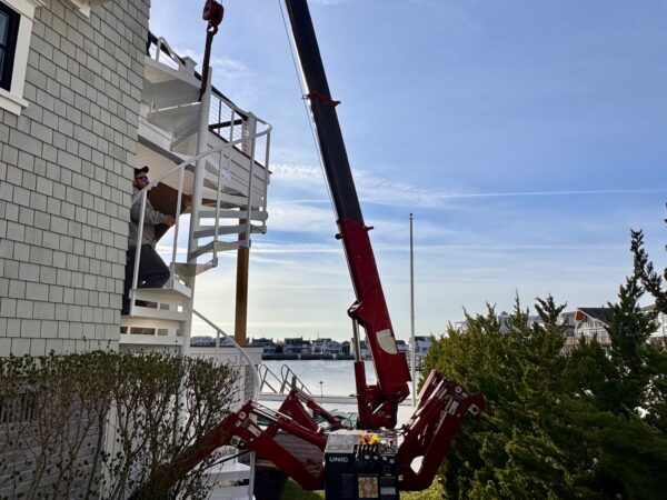 UNIC URW-295 Spydercrane photo