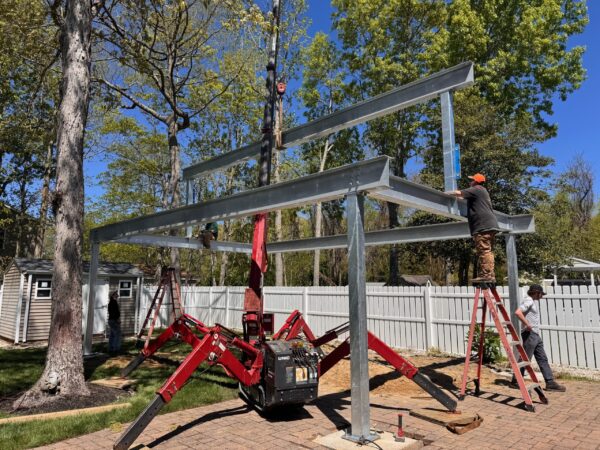 UNIC URW-295 Spydercrane photo