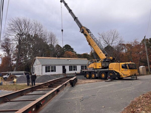 Grove GMK4115 setting a modular home section