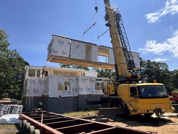 Grove GMK4115 setting a modular home section