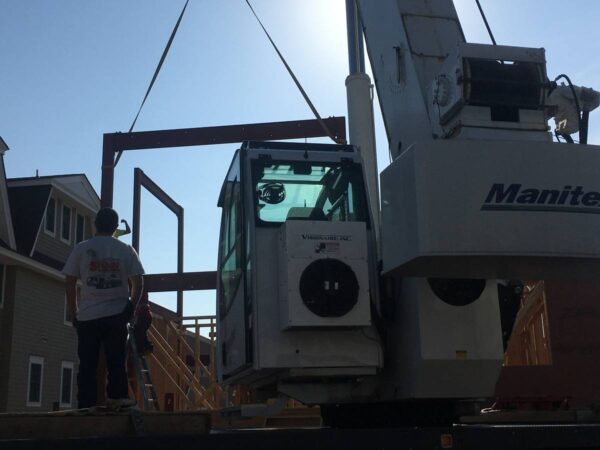 Manitex 40124SHL boom truck and operator cab